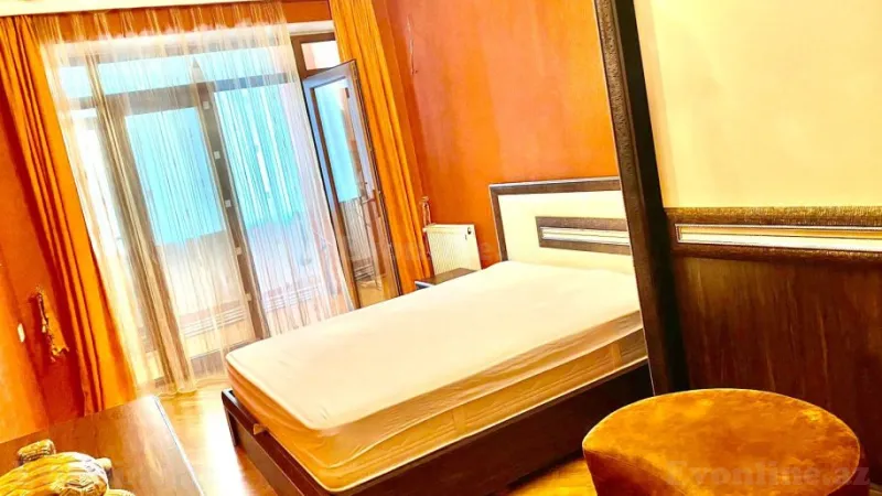 Kirayə verilir 2 otaqlı Mənzil Yeni tikili 80 m² 8 Noyabr m. - şəkil 3