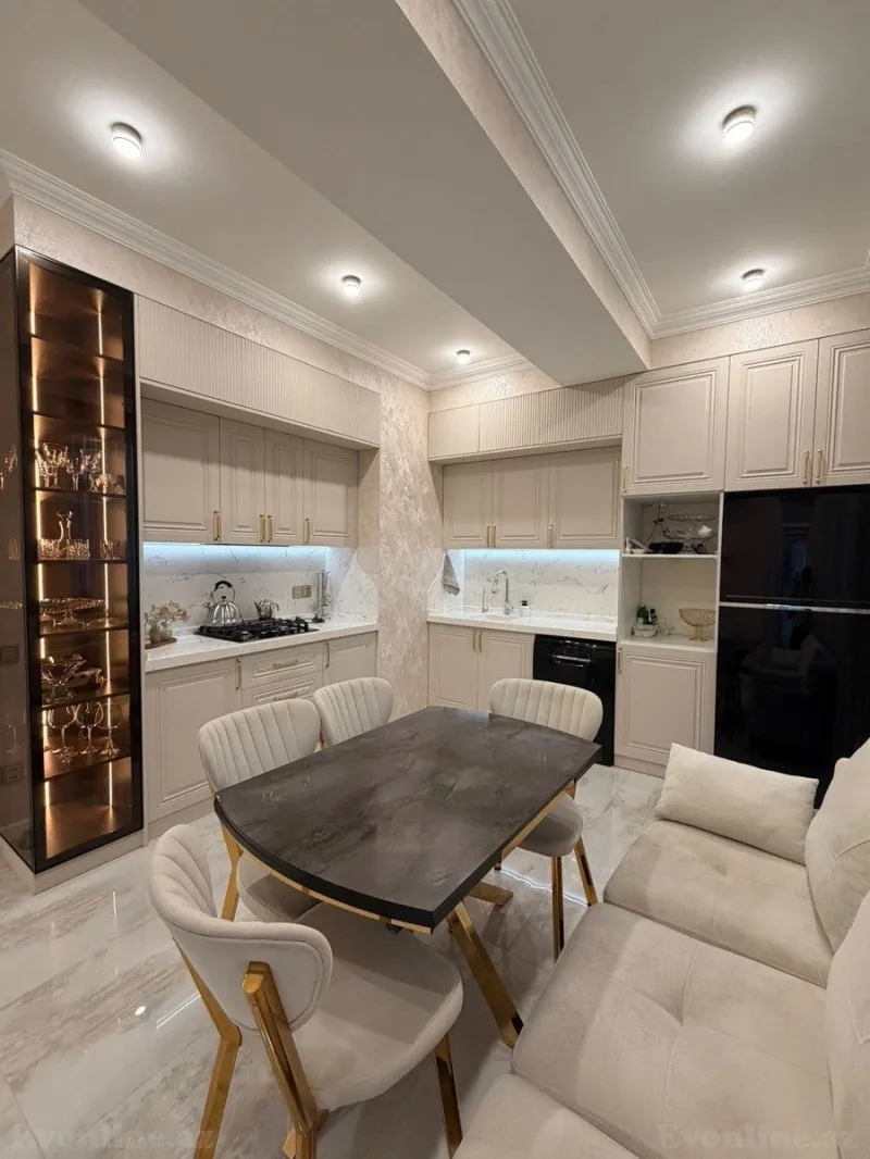 Satılır 3 otaqlı Mənzil Yeni tikili 140 m² Həzi Aslanov m.