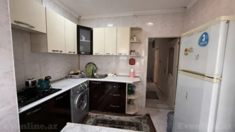 Satılır 2 otaqlı Mənzil Köhnə tikili 65 m² Gənclik m. - şəkil 3