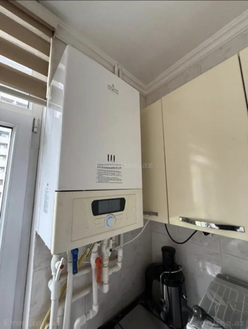 Satılır 2 otaqlı Mənzil Köhnə tikili 65 m² Gənclik m. - şəkil 10