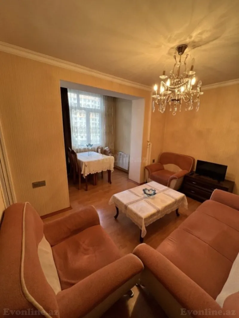 Satılır 2 otaqlı Mənzil Köhnə tikili 45 m² Nəsimi r. - şəkil 2