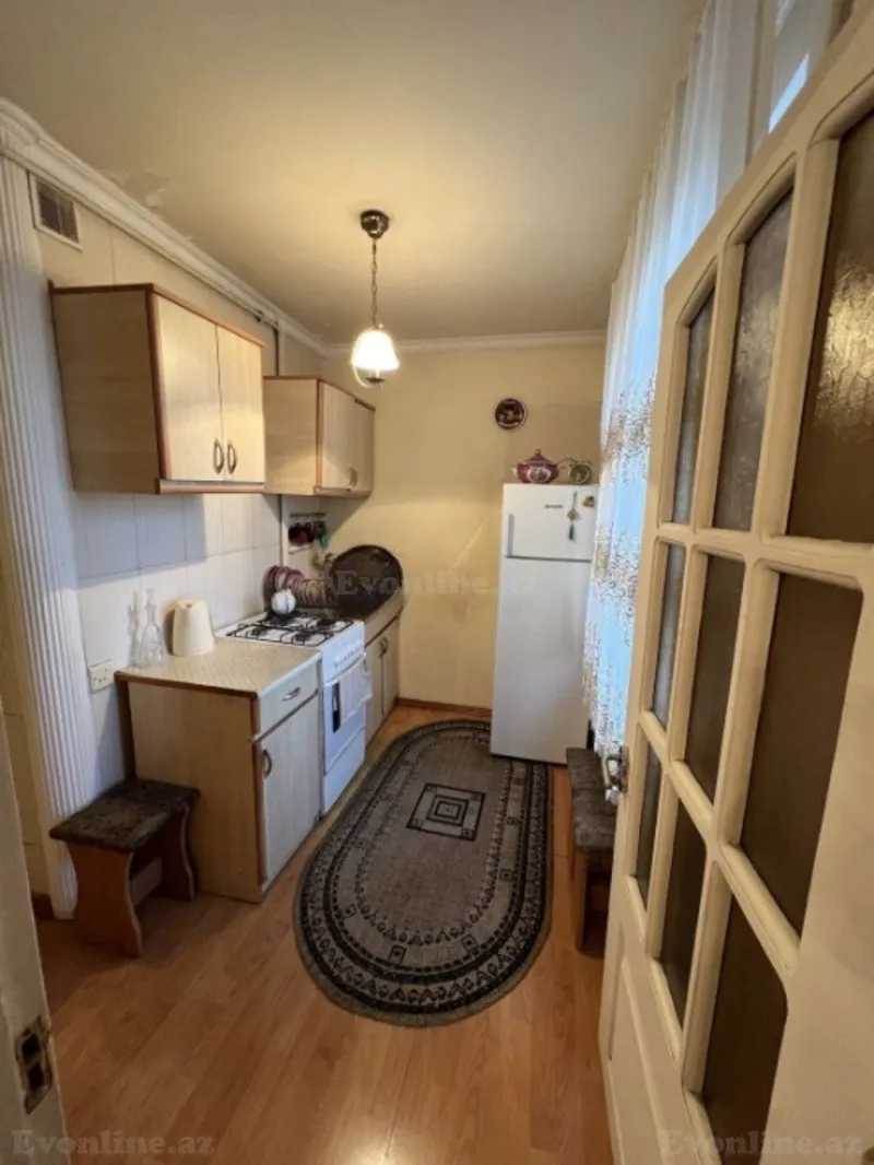 Satılır 2 otaqlı Mənzil Köhnə tikili 45 m² Nəsimi r. - şəkil 7