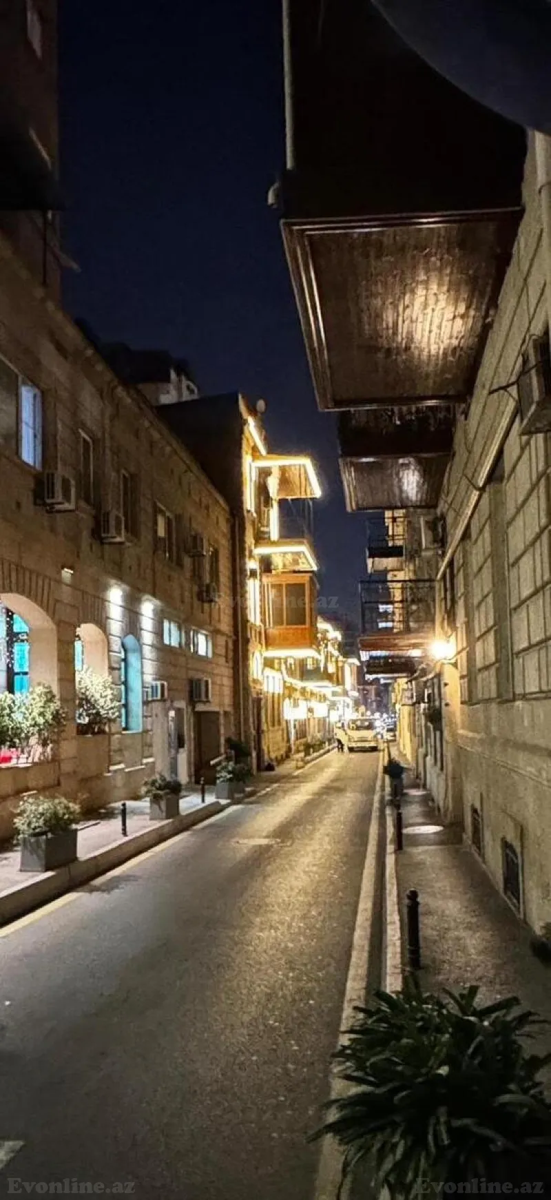 2 otaqlı Mənzil 45 m² İçərişəhər m. Satılır
