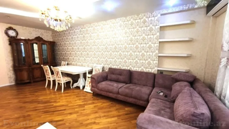 3 otaqlı Mənzil 90 m² Neftçilər m. Kirayə verilir