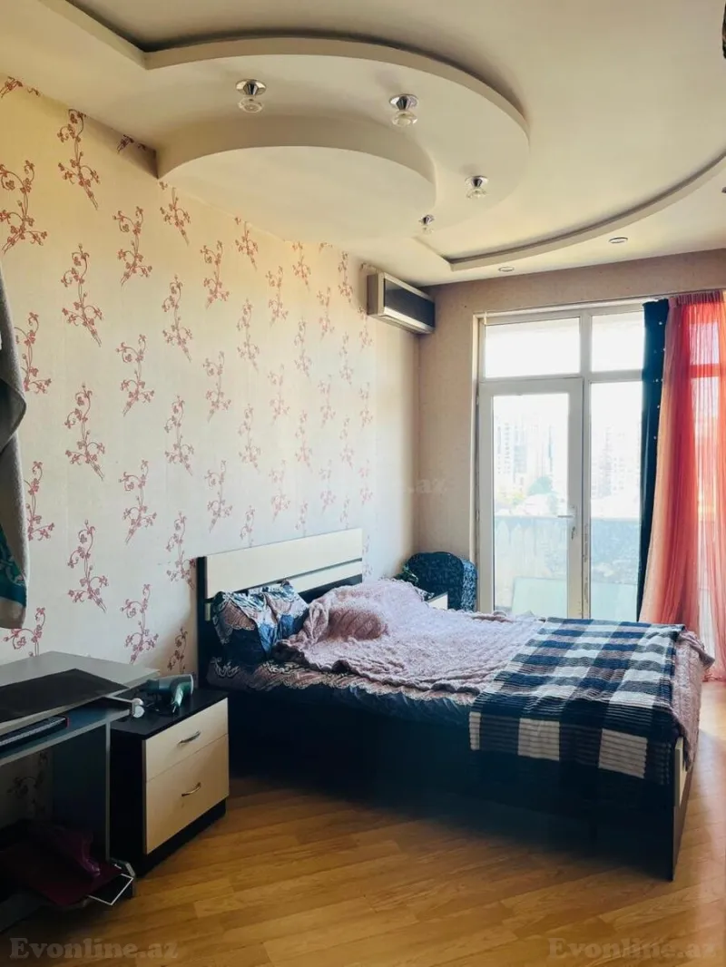 Satılır 3 otaqlı Mənzil Yeni tikili 130 m² Nizami m. - şəkil 3