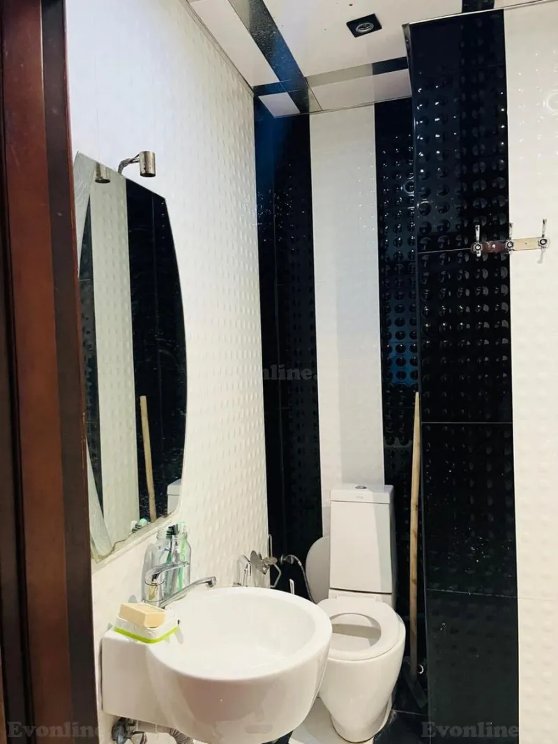 Satılır 3 otaqlı Mənzil Yeni tikili 130 m² Nizami m. - şəkil 8