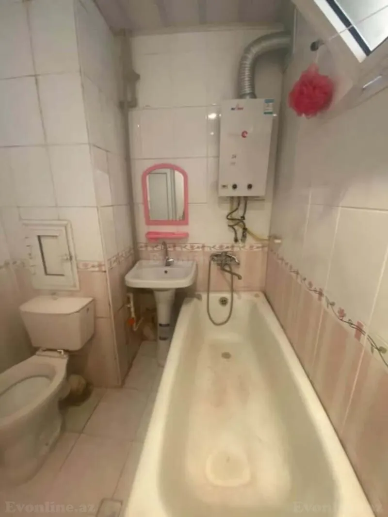Kirayə verilir 2 otaqlı Mənzil Köhnə tikili 45 m² 7-ci mikrorayon - şəkil 29