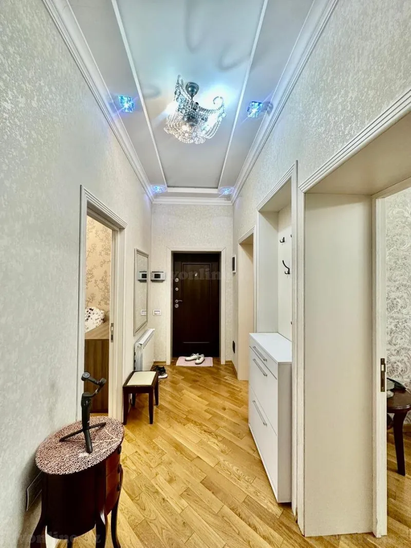 Satılır 3 otaqlı Mənzil Köhnə tikili 100 m² Nəsimi r. - şəkil 4