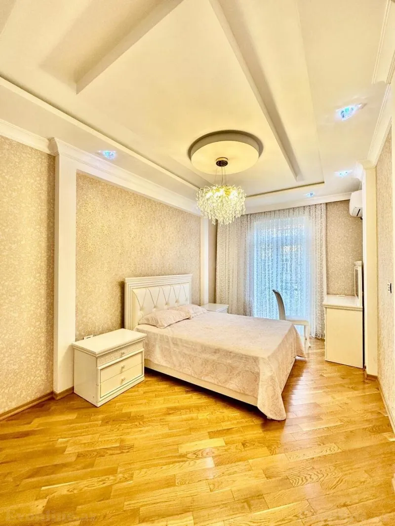 Satılır 3 otaqlı Mənzil Köhnə tikili 100 m² Nəsimi r. - şəkil 7