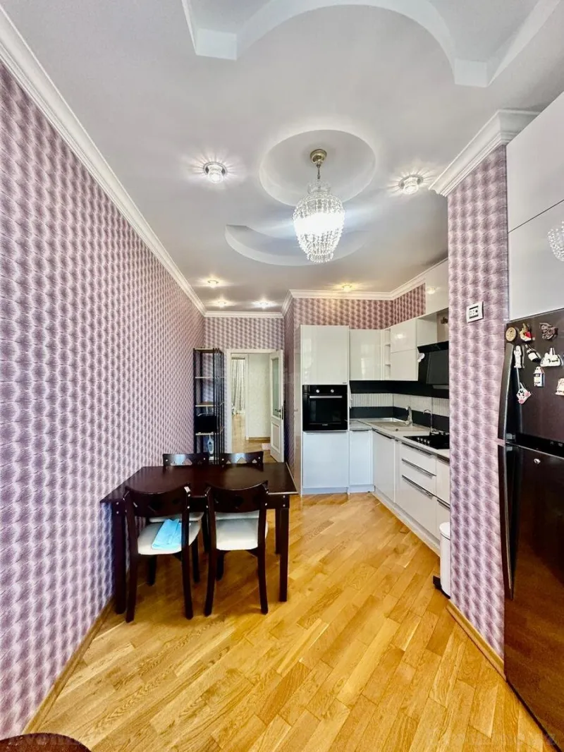 Satılır 3 otaqlı Mənzil Köhnə tikili 100 m² Nəsimi r. - şəkil 13