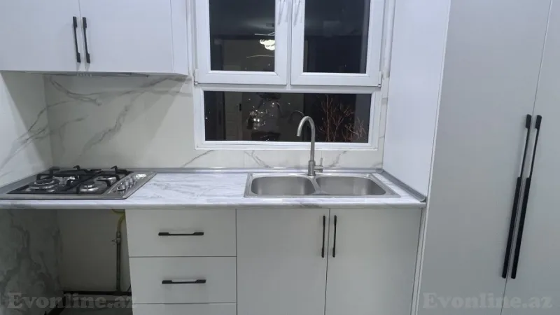 Satılır 2 otaqlı Mənzil Köhnə tikili 40 m² Gənclik m. - şəkil 3