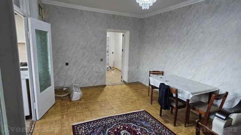 Satılır 3 otaqlı Mənzil Köhnə tikili 70 m² Badamdar - şəkil 2