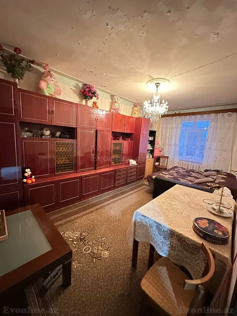 3 otaqlı Mənzil 80 m² Əhmədli m. Satılır