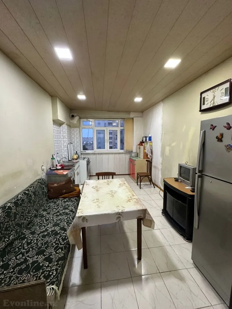Satılır 3 otaqlı Mənzil Köhnə tikili 80 m² Əhmədli m. - şəkil 4