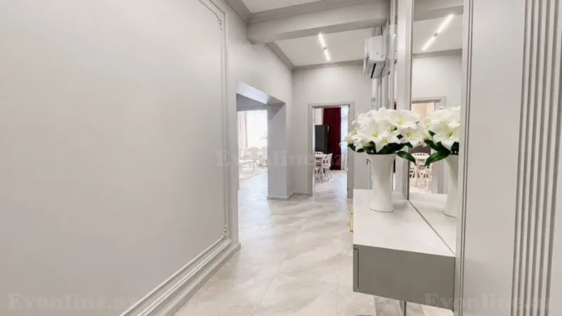 Satılır 3 otaqlı Mənzil Yeni tikili 112 m² 28 May m. - şəkil 13
