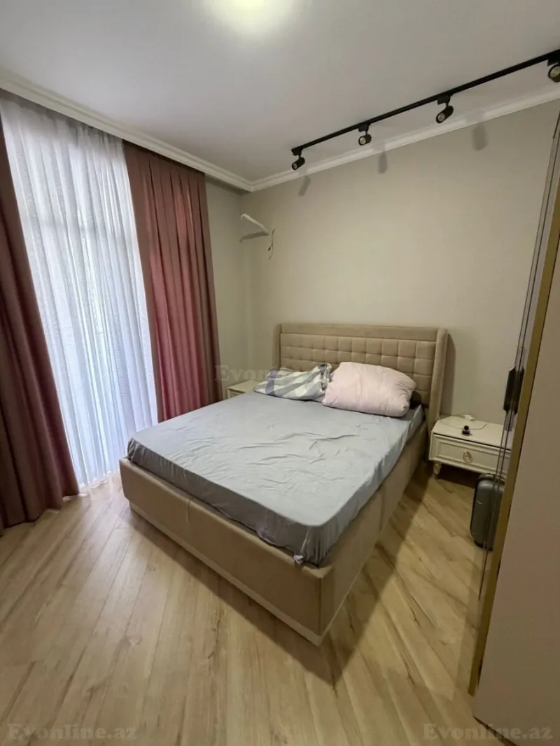 Satılır 2 otaqlı Mənzil Yeni tikili 65 m² Dərnəgül m. - şəkil 2