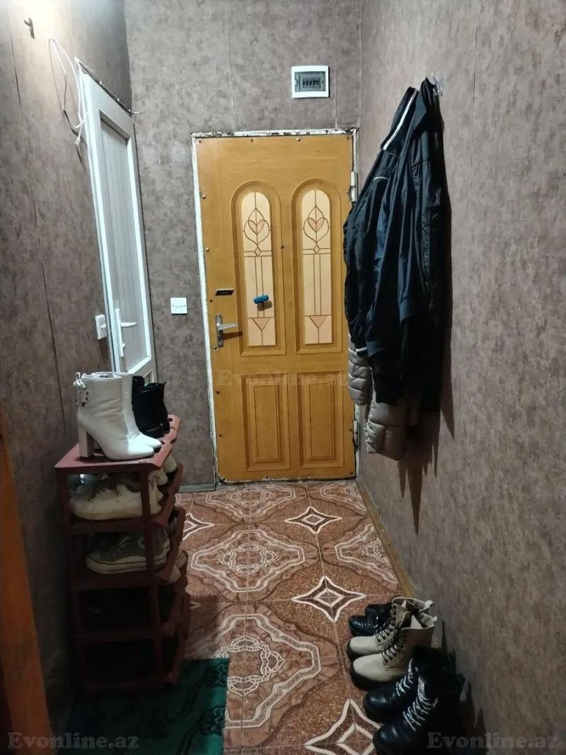 2 otaqlı Mənzil 80 m² 3-cü mikrorayon Kirayə verilir