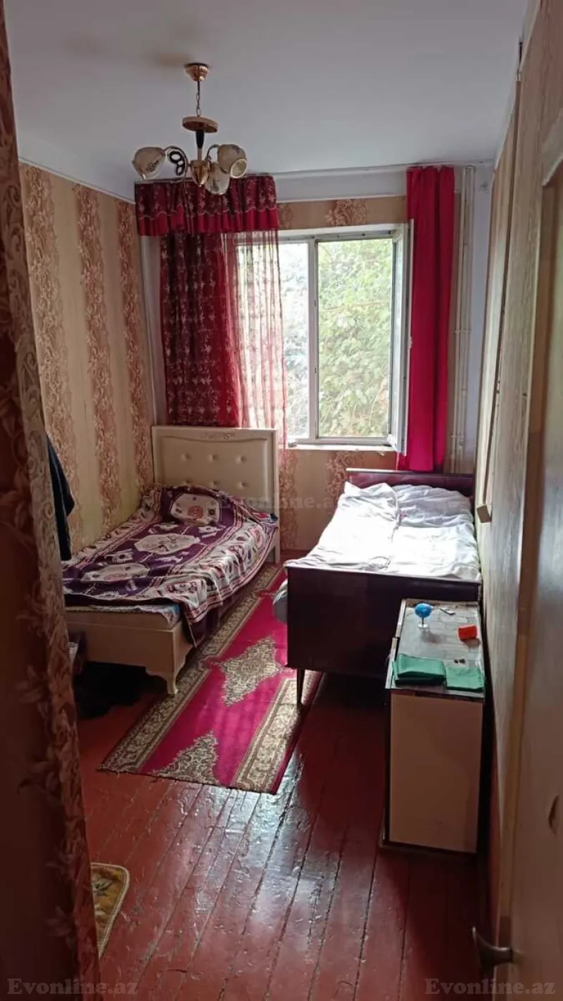 2 otaqlı Mənzil 40 m² 3-cü mikrorayon Kirayə verilir