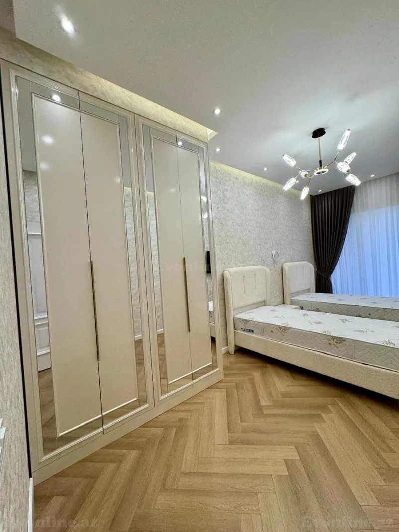 Satılır 3 otaqlı Mənzil Yeni tikili 110 m² Nizami r. - şəkil 9
