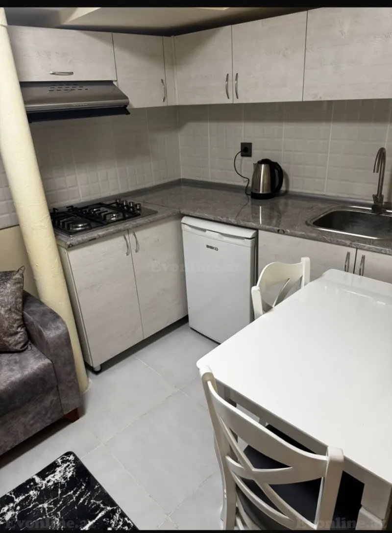 1 otaqlı Mənzil 24 m² Sahil m. Kirayə verilir