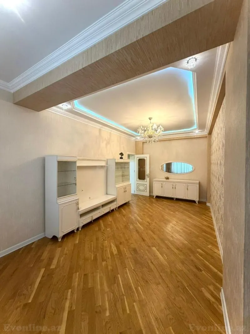 Satılır 3 otaqlı Mənzil Yeni tikili 76 m² İnşaatçılar m. - şəkil 2