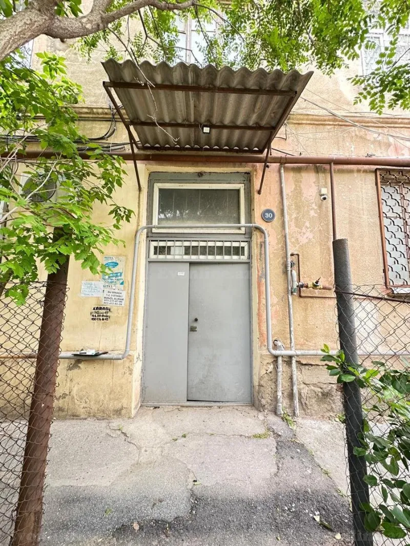 Satılır 3 otaqlı Mənzil Köhnə tikili 85 m² Yasamal r. - şəkil 3