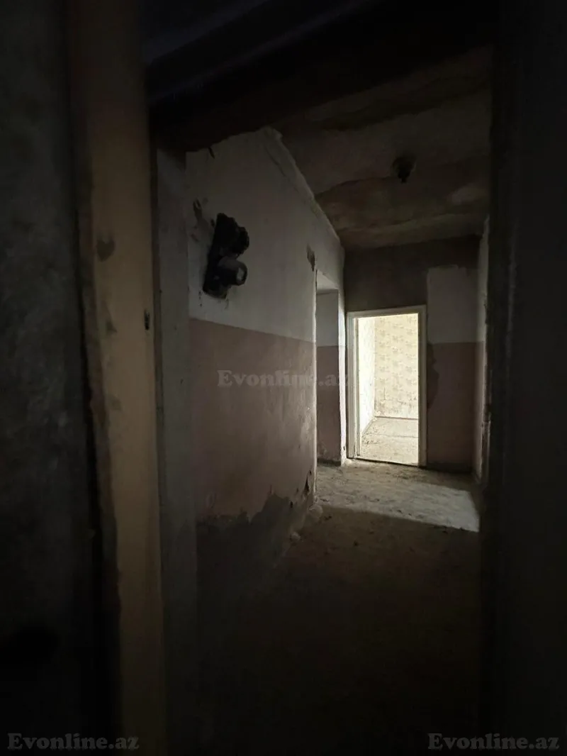 Satılır 3 otaqlı Mənzil Köhnə tikili 85 m² Yasamal r. - şəkil 4