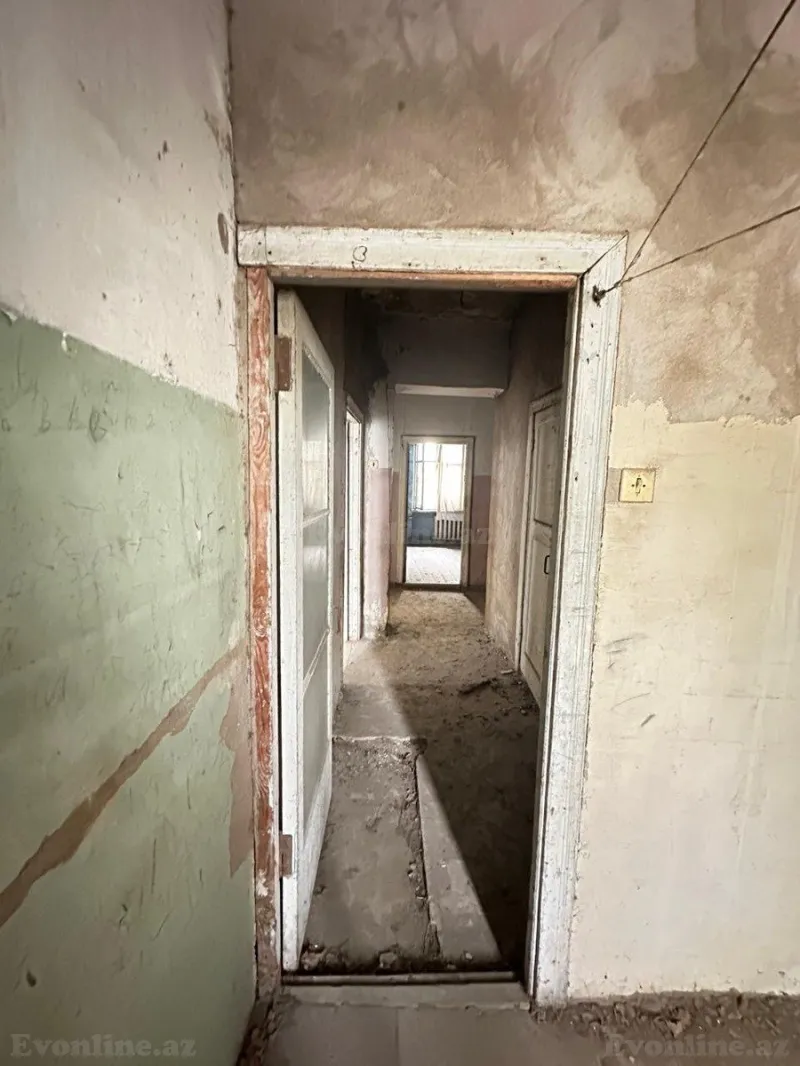 Satılır 3 otaqlı Mənzil Köhnə tikili 85 m² Yasamal r. - şəkil 8