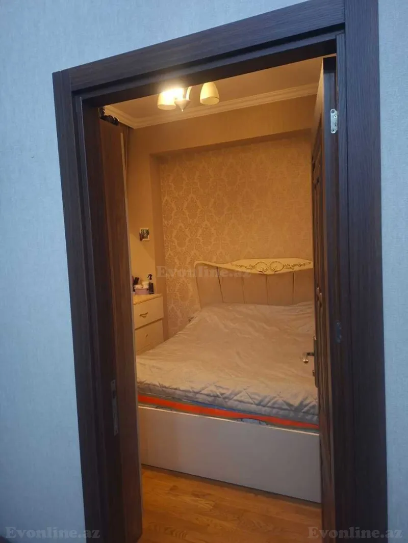 Satılır 3 otaqlı Mənzil Yeni tikili 70 m² Qara Qarayev m. - şəkil 2