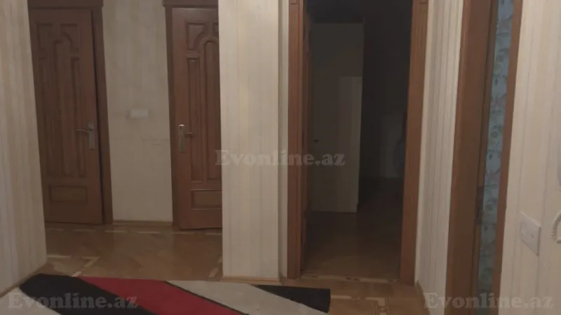 Kirayə verilir 4 otaqlı Mənzil Yeni tikili 150 m² Memar Əcəmi m. - şəkil 4