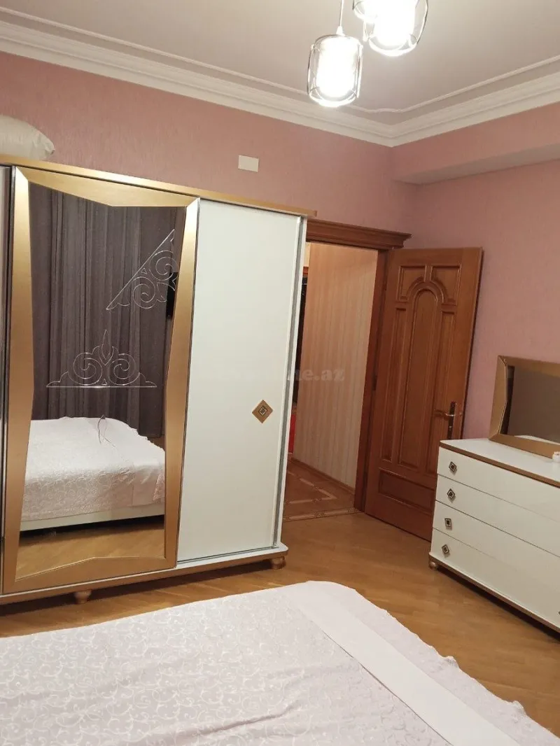 Kirayə verilir 4 otaqlı Mənzil Yeni tikili 150 m² Memar Əcəmi m. - şəkil 7