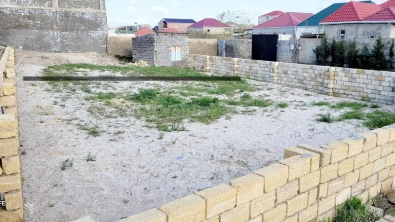 Torpaq Pirşağı Satılır