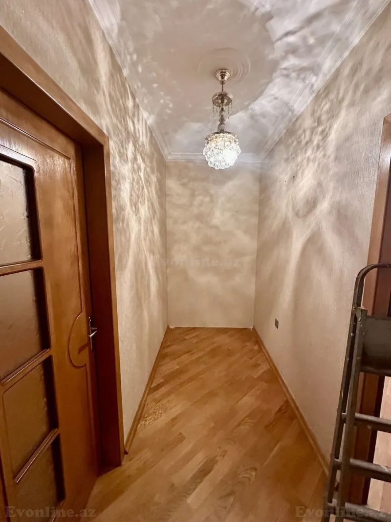 Kirayə verilir 2 otaqlı Mənzil Köhnə tikili 65 m² 8-ci mikrorayon - şəkil 3