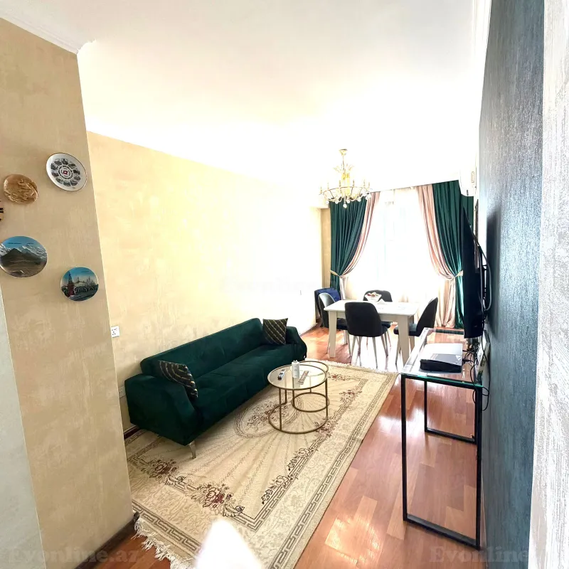 3 otaqlı Mənzil 60 m² 7-ci mikrorayon Satılır
