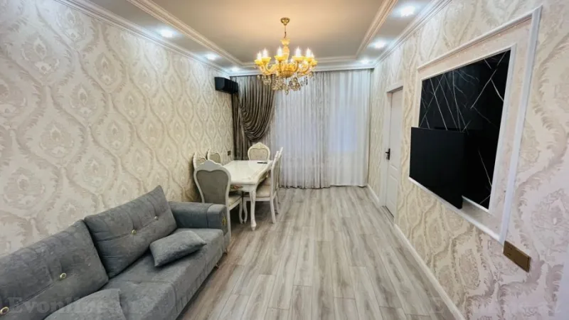 Satılır 2 otaqlı Mənzil Köhnə tikili 58 m² 4-cü mikrorayon - şəkil 2