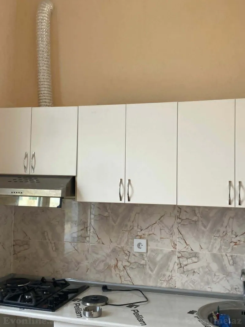 Satılır 3 otaqlı Mənzil Köhnə tikili 75 m² Nəsimi r. - şəkil 4