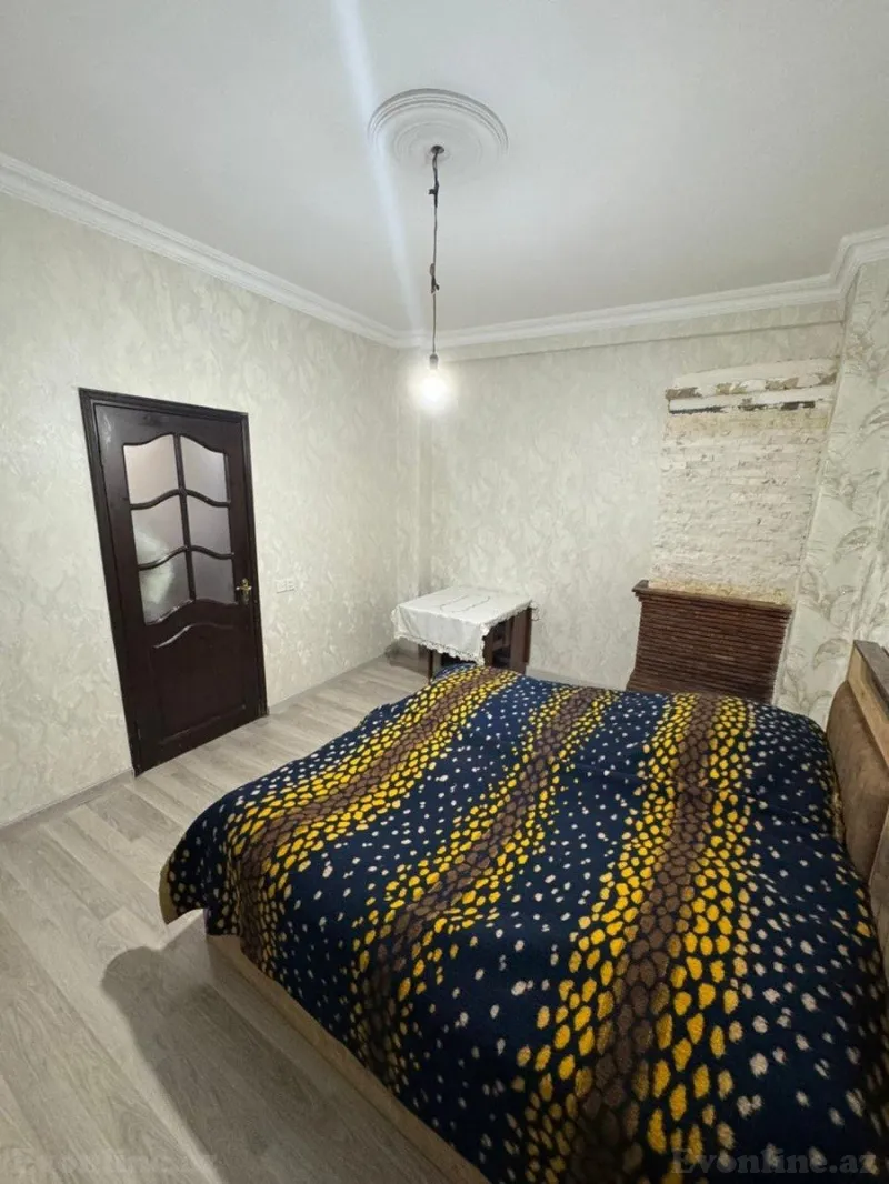 Kirayə verilir 2 otaqlı Mənzil Köhnə tikili 70 m² 8-ci mikrorayon - şəkil 2