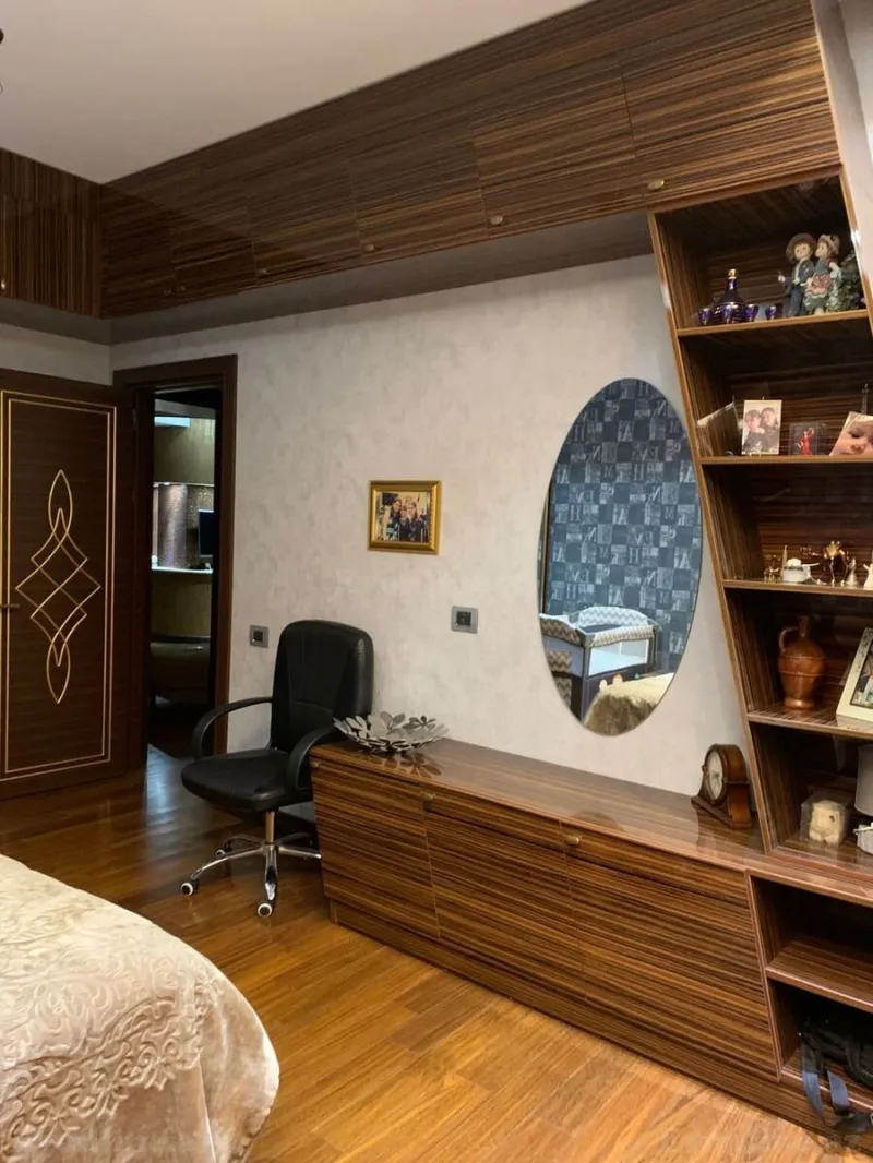 Satılır 3 otaqlı Mənzil Köhnə tikili 110 m² Nizami m. - şəkil 17