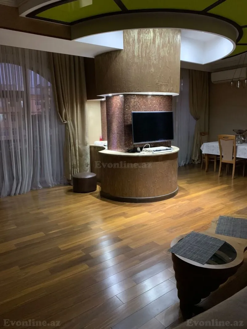 Satılır 3 otaqlı Mənzil Köhnə tikili 110 m² Nizami m. - şəkil 19