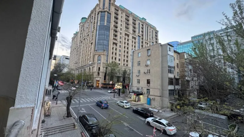 Satılır 4 otaqlı Mənzil Yeni tikili 170 m² Nizami m. - şəkil 4