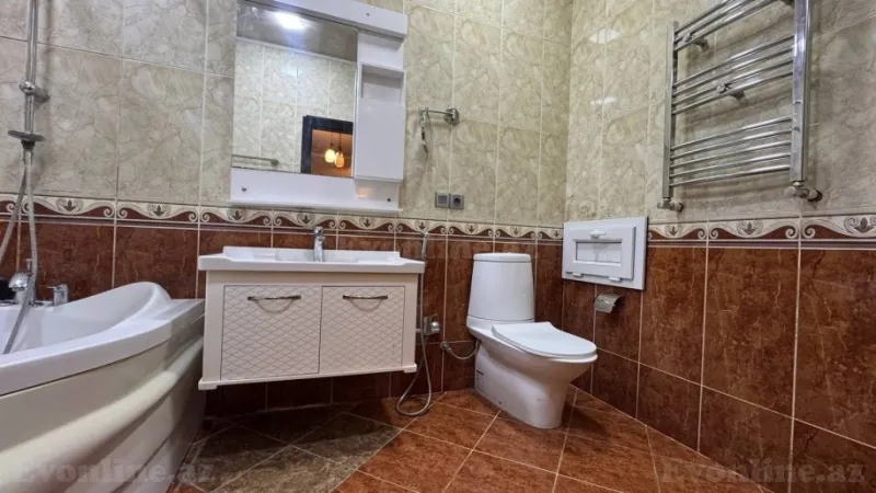 Satılır 4 otaqlı Mənzil Yeni tikili 170 m² Nizami m. - şəkil 6