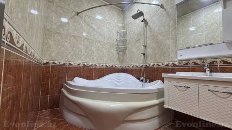 Satılır 4 otaqlı Mənzil Yeni tikili 170 m² Nizami m. - şəkil 7