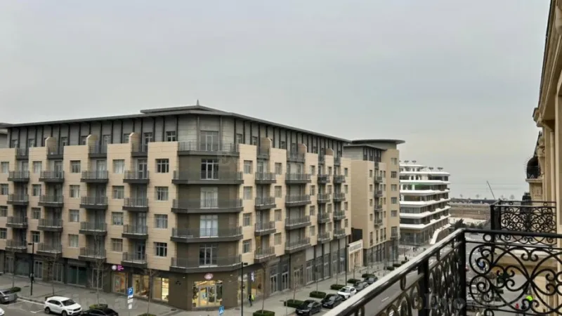 3 otaqlı Ofis 145 m² Xətai r. Kirayə verilir