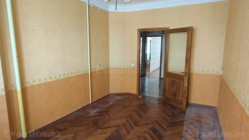 Satılır 3 otaqlı Mənzil Köhnə tikili 80 m² Nərimanov r. - şəkil 6