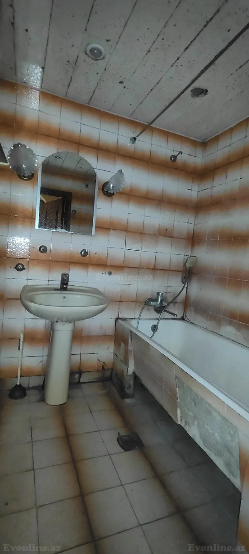 Satılır 3 otaqlı Mənzil Köhnə tikili 80 m² Nərimanov r. - şəkil 18