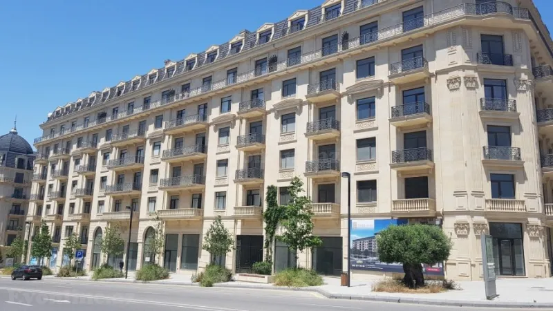 2 otaqlı Mənzil 95 m² Xətai r. Satılır