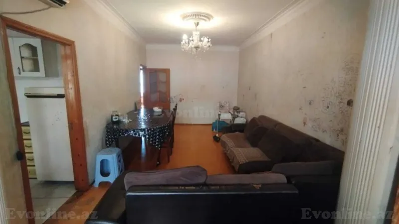3 otaqlı Mənzil 70 m² 4-cü mikrorayon Satılır