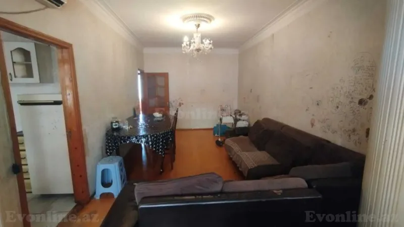 Satılır 3 otaqlı Mənzil Köhnə tikili 70 m² 4-cü mikrorayon - şəkil 2