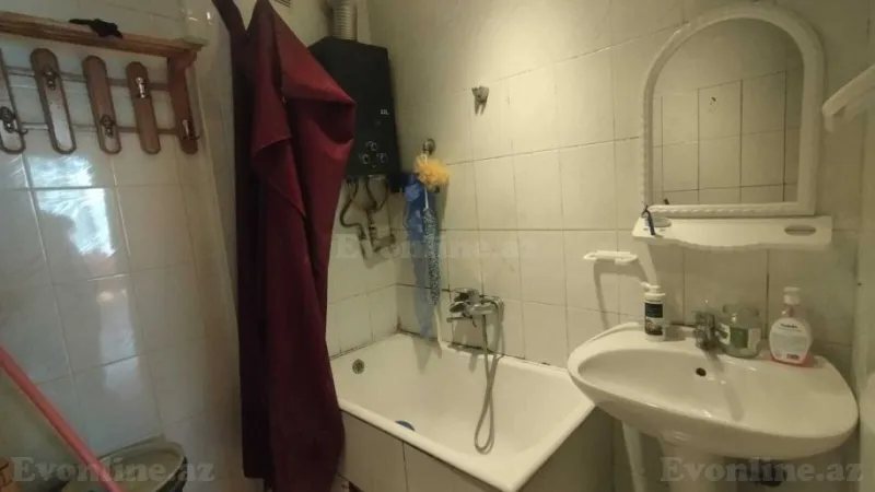 Satılır 3 otaqlı Mənzil Köhnə tikili 70 m² 4-cü mikrorayon - şəkil 13