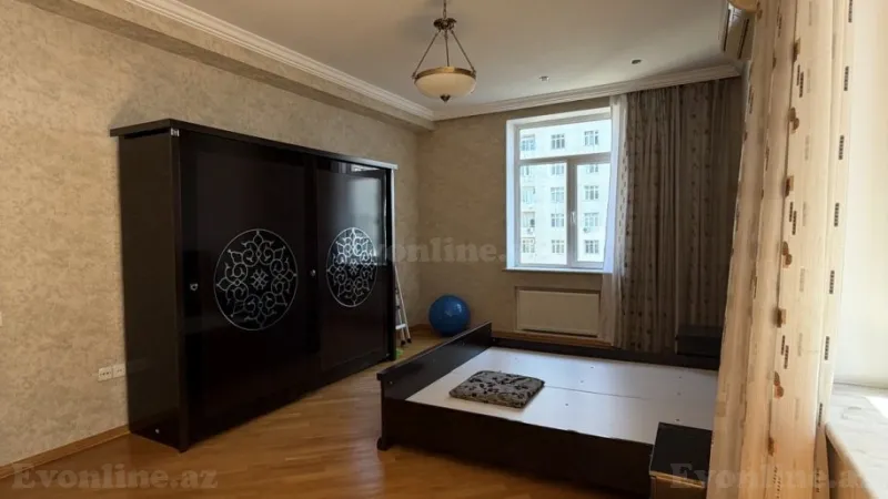 Kirayə verilir 3 otaqlı Mənzil Yeni tikili 150 m² 8 Noyabr m. - şəkil 7